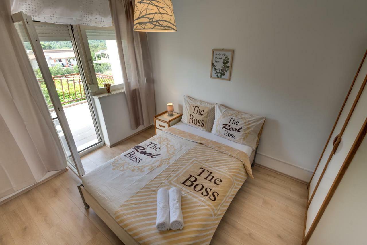 Cozy Apartment Stana In Grebastica 希贝尼克 外观 照片