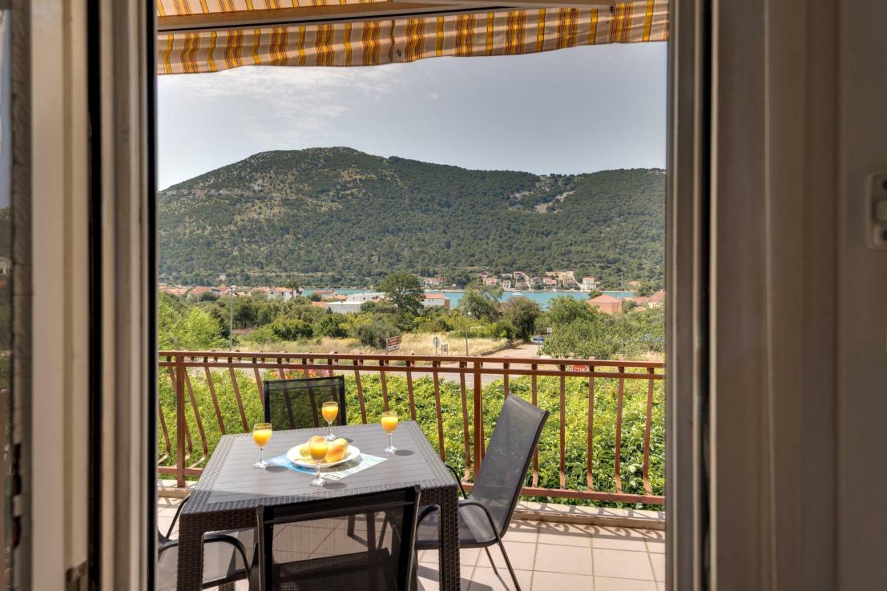 Cozy Apartment Stana In Grebastica 希贝尼克 外观 照片