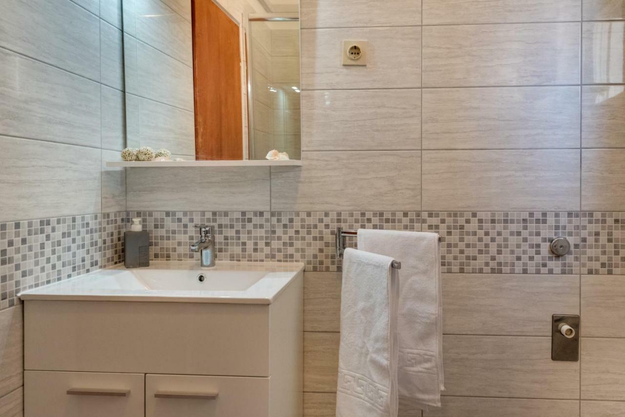 Cozy Apartment Stana In Grebastica 希贝尼克 外观 照片