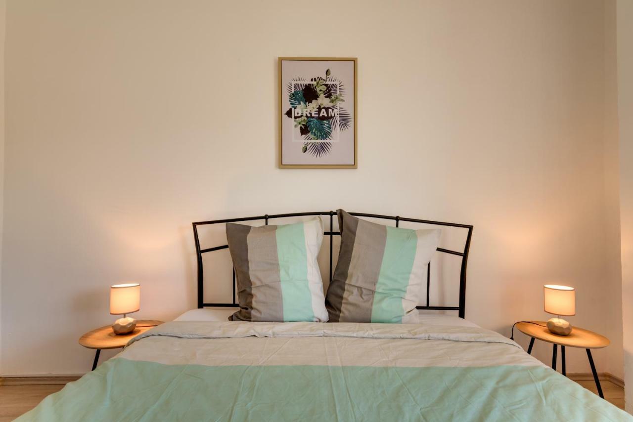 Cozy Apartment Stana In Grebastica 希贝尼克 外观 照片